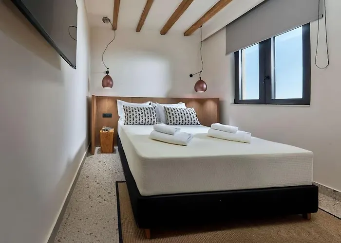 Kaptara Premium Upper Level Unit With Plunge Pool-part Of Kaptara Complex