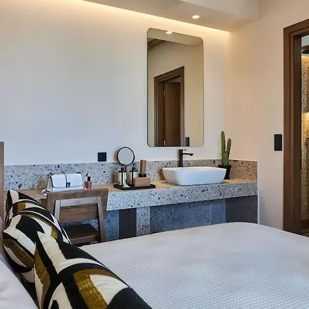 Kaptara Premium Upper Level Unit With Plunge Pool-part Of Kaptara Complex