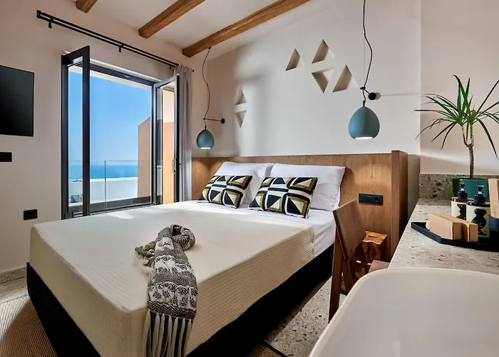 Kaptara Premium Upper Level Unit With Plunge Pool-part Of Kaptara Complex Apartment *