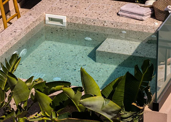 Kaptara Premium Upper Level Unit With Plunge Pool-part Of Kaptara Complex Hersonissos (Crete)